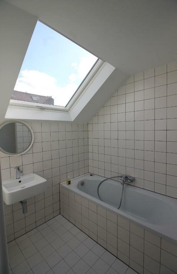 Canopée guesthouse Ixelles Esterno foto